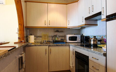 Benitachell 829: Cabinetry, Countertop, Property, Kitchen Stove, Kitchen Appliance, Gas Stove, Cooktop, Home Appliance, Kitchen, Stove