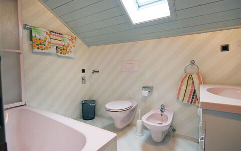 Dialer: Plumbing Fixture, Property, Tap, Building, Bathroom Sink, Bathroom, Window, Sink, House, Interior Design