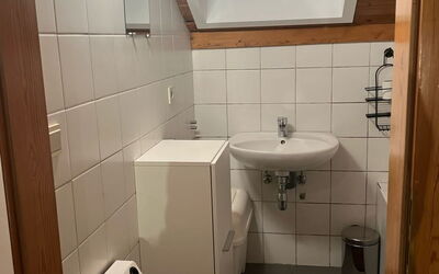 Accommodation:&nbsp;Au Bord du Lac 2 200.2