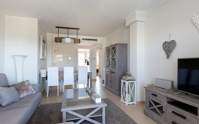 Accommodation:&nbsp;Marina Park 766.1