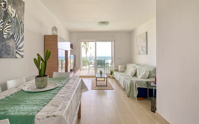 Marina Park 766.3: Property, Room, Interior Design, Building, Furniture, Floor, Living Room, House, Ceiling, Real Estate