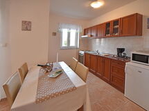 Accommodation:&nbsp;Natali 105.2