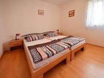 Accommodation:&nbsp;Natali 105.2
