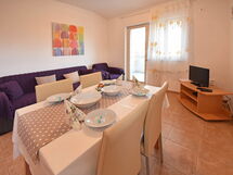 Accommodation:&nbsp;Natali 105.5