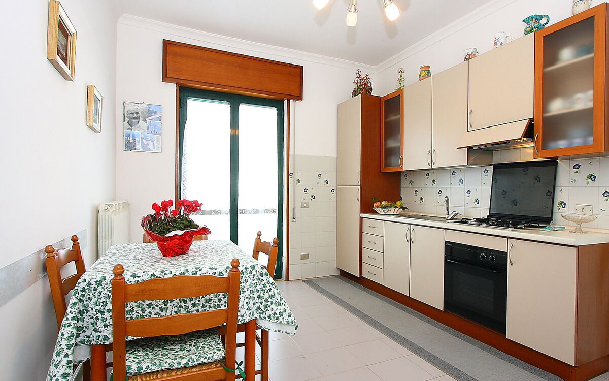 Accommodation:&nbsp;Sunrise 10.1