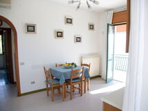 Accommodation:&nbsp;Sunrise 10.1