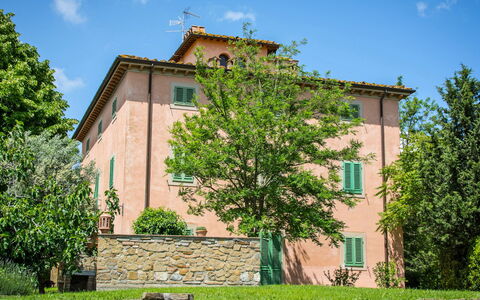 Barberino Valdelsa 155: Plant, Sky, Cloud, Property, Building, Window, Tree, Land Lot, Grass, House